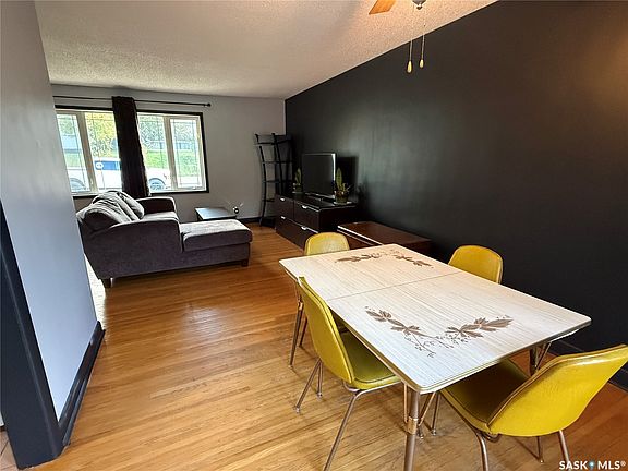 5th image of 830 20th Street W