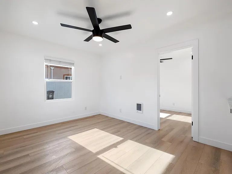114 Madison Ave #FRONT — Photo 8