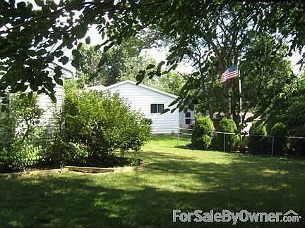 Back yard view : Back yard view toward side yard