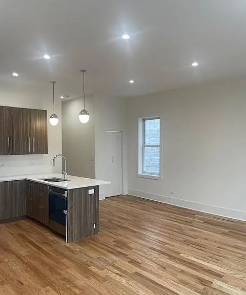 1922 N Kedzie Ave #2 — Photo 6