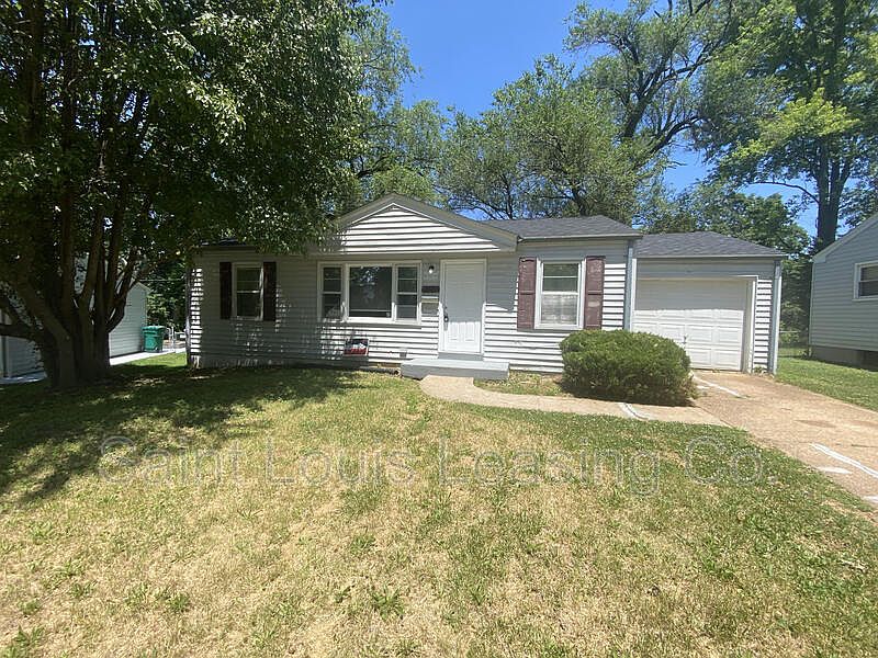 1st image of 847 Bella Ln