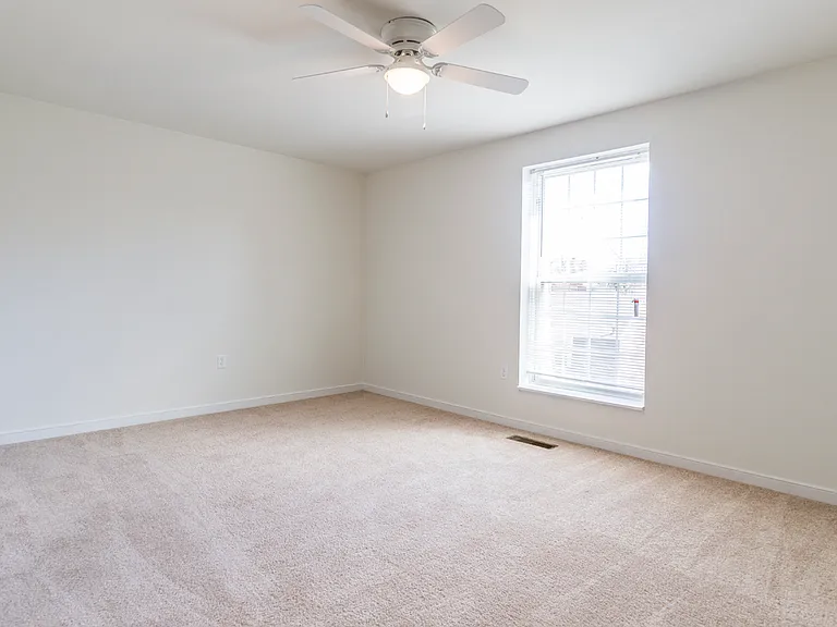 Ash Tree Townhomes — Photo 10
