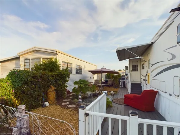 11591 Dawn Cowrie DR, FORT MYERS, FL 33908