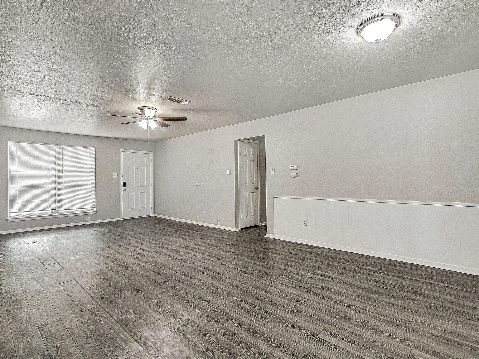 3 bed, 1260 sqft, $1,800 — Photo 3