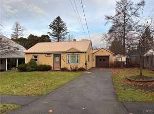 222 Lindbergh Rd, Syracuse, NY 13205