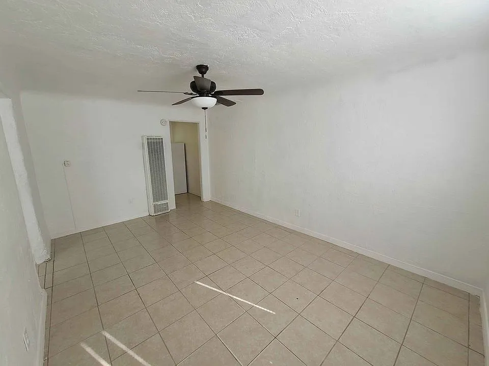 353 Lafayette Drive - 2 — Photo 2