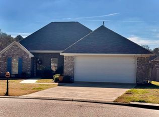 998 Filmore Dr, Brandon, MS 39042