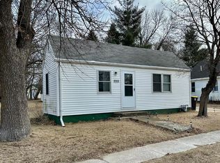 1153 Drake Ave, Windom, MN 56101