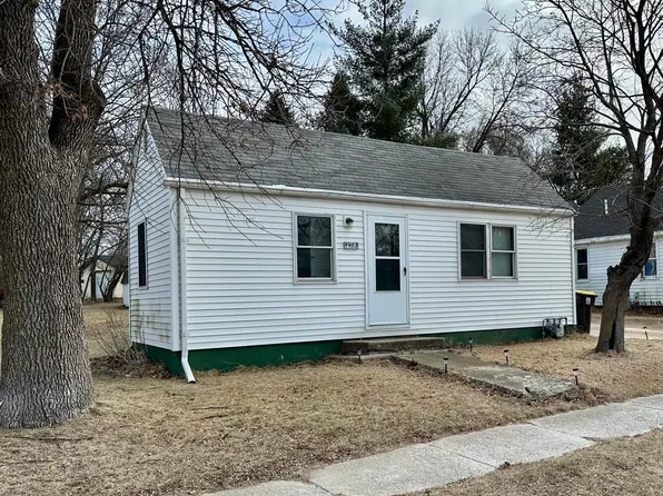1153 Drake Ave, Windom, MN 56101