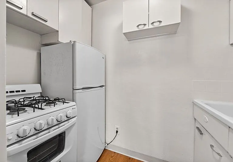 5552 Covode St #6 — Photo 6