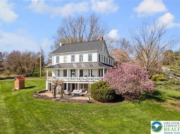 2145 County Line Rd, East Greenville, PA 18041