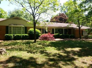 1206 Pinehurst Rd, Staunton, VA 24401