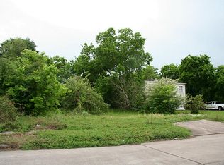909 Griffin St, Pasadena, TX 77506