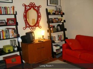 715 W Barry Ave #1B, Chicago, IL 60657