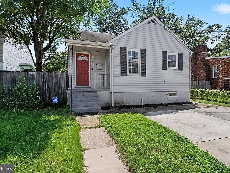 1st image of 527 Stewart Ave