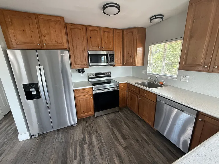 3930 W Old Bingham Hwy — Photo 2