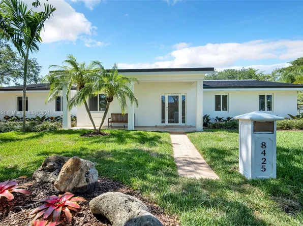 8425 SW 147th St, Palmetto Bay, FL 33158