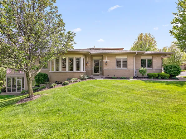 20456 Fallingwater Cir, Frankfort, IL 60423