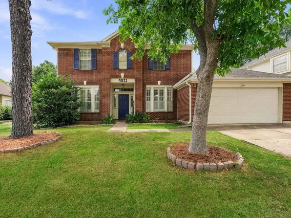 4811 Red Lantern Dr, Friendswood, TX 77546