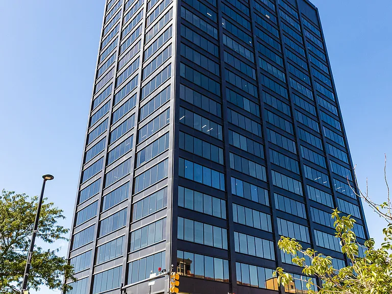 The Residence at 1000 Elm — Photo 36