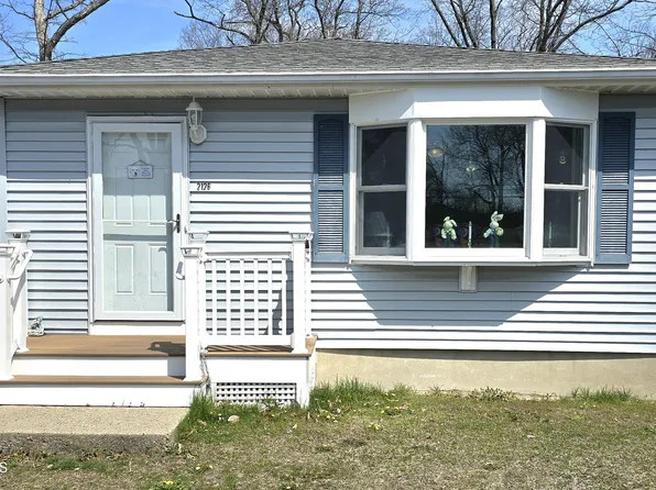 2126 Wainwright Road, Toms River, NJ 08753