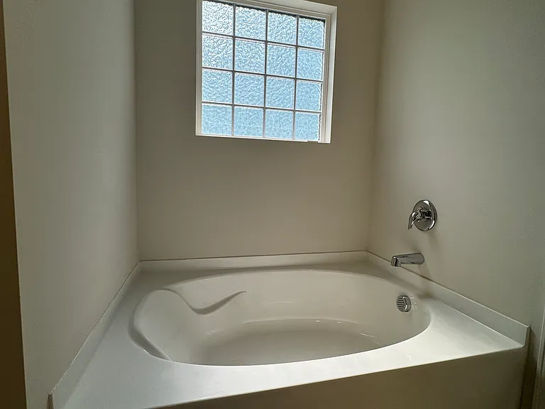 284 Shadwood Pl — Photo 13