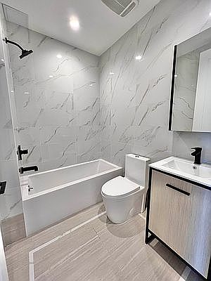4th image of 2112 Fulton St #2B