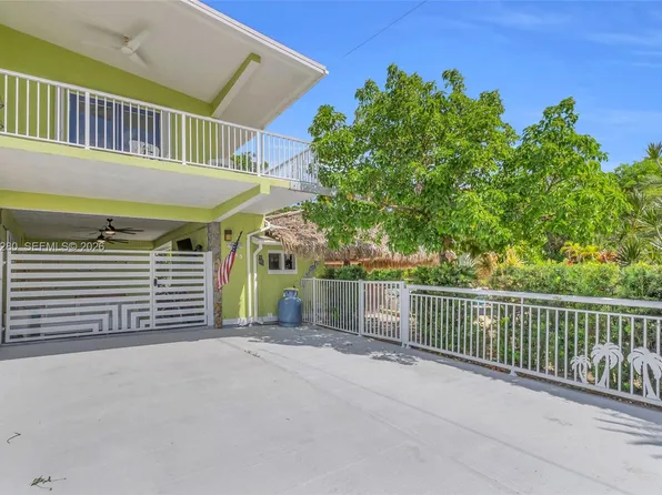 443 4th Rd, Key Largo, FL 33037