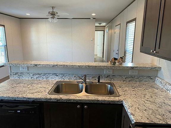 2nd image of 5013 Redwood Dr S