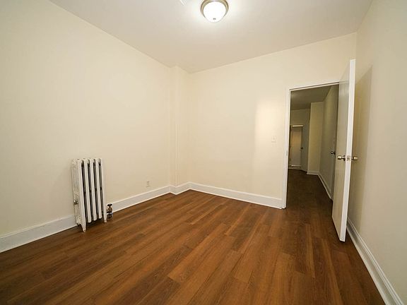 5th image of 20-12 29th St #2