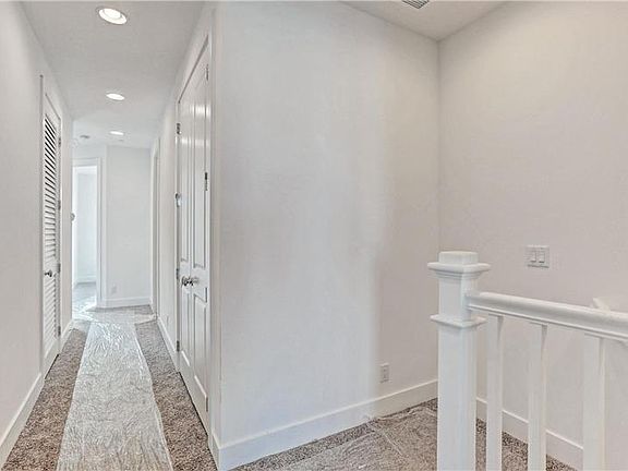 5th image of 4047 Faraday Way