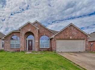 3311 Canyon Rd, Grand Prairie, TX 75052