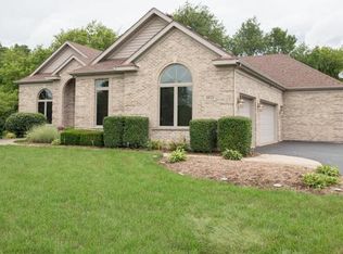 10713 Red Hawk Ln, Spring Grove, IL 60081