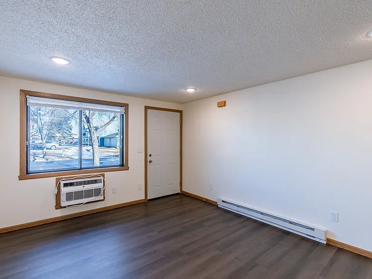 Fargo, ND Berkshire Apartments | Living
