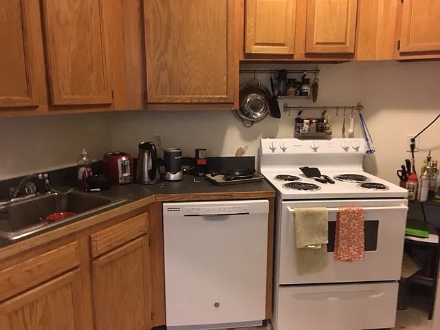1589 Beacon St #3 — Photo 9