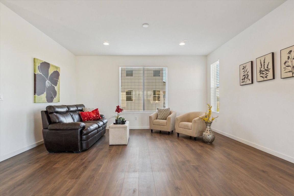 next background image