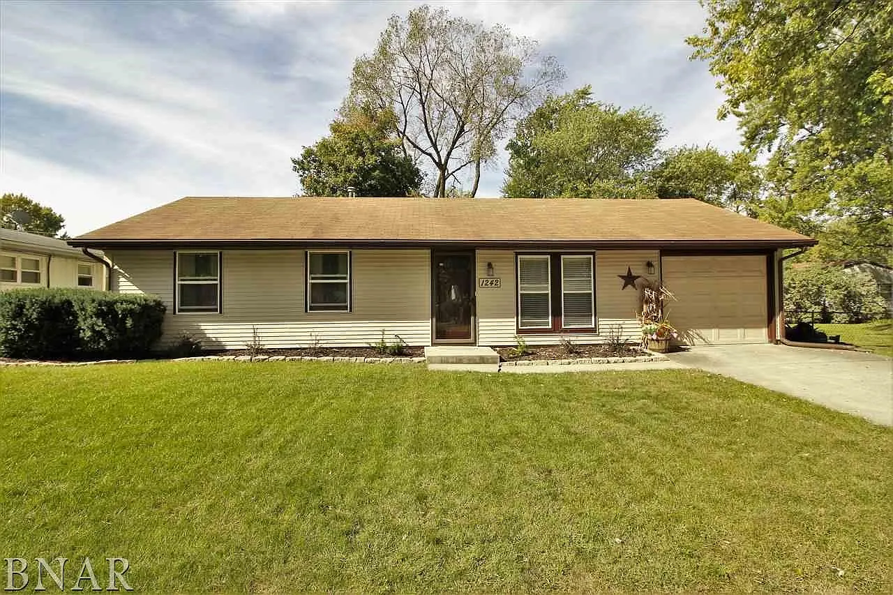 1242 Dogwood Ln photo 1