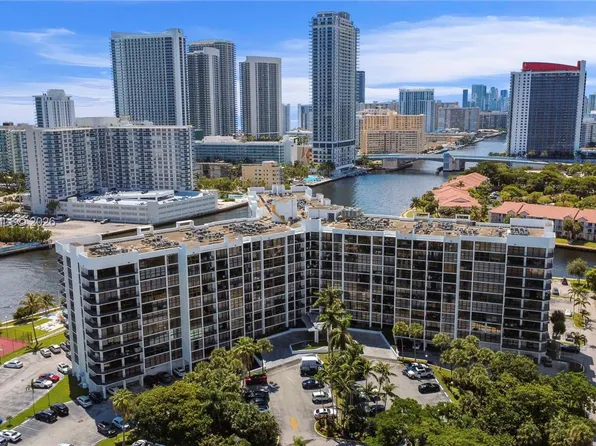200 Leslie Dr APT 724, Hallandale Beach, FL 33009