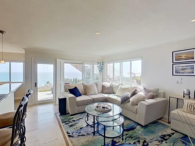 21722 Ocean Vista Dr #D — Photo 4
