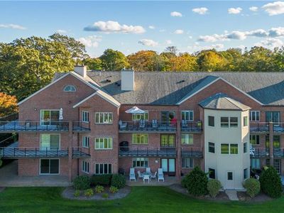 111 Harrison Ave APT A17, Newport, RI, 02840