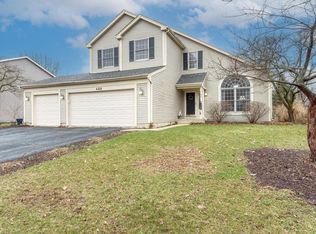 460 Springwood Ln, Bolingbrook, IL 60440