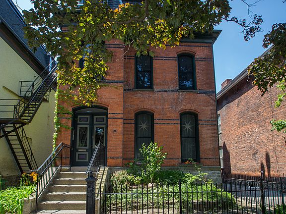 2nd image of 28 Whitney Pl #4