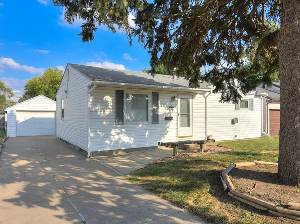 1011 Pine St, Council Bluffs, IA 51501