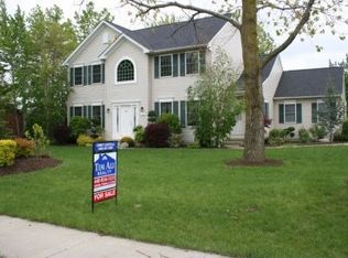 2564 Center Rd, Avon, OH 44011