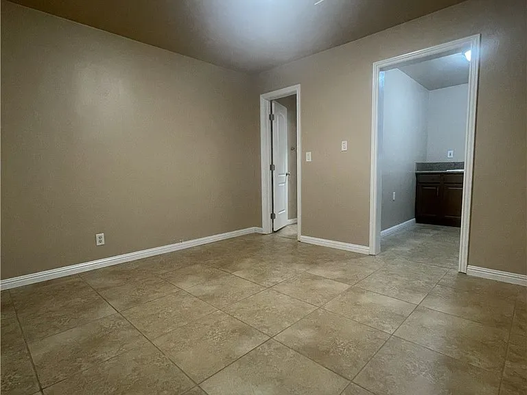 37 S Sierra Madre Blvd — Photo 3