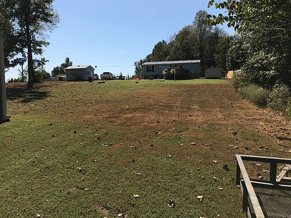 3rd image of 155 Brittany Ln