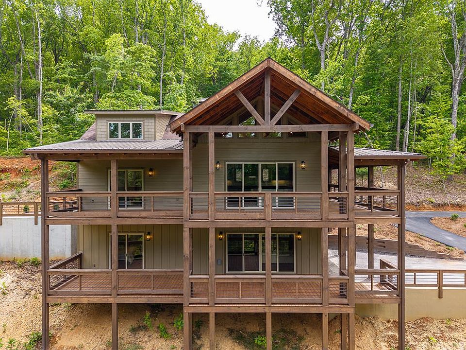 1st image of 148 Virginia Dr
