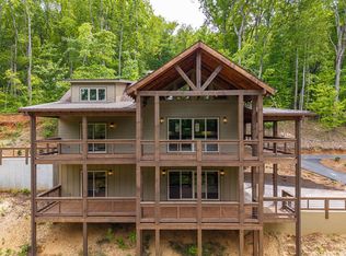 148 Virginia Dr, Blue Ridge, GA 30513