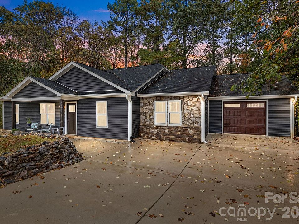 1st image of 996 Cornelius Rd