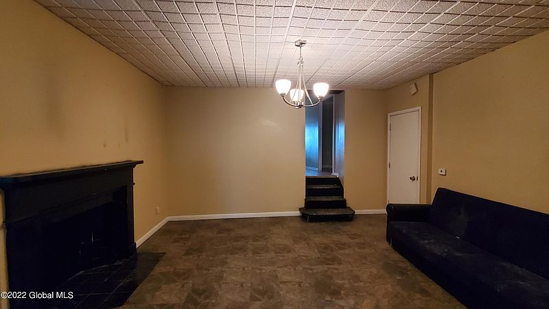 3rd image of 291 4th Street